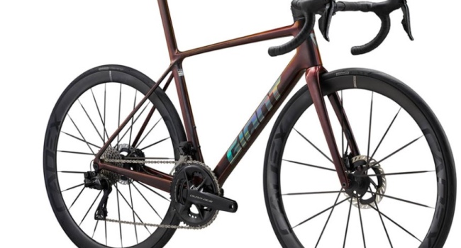 2025 Giant TCR Advanced SL 0 Dura Ace Di2 Road Bike ( INDORACYCLES.COM ) .